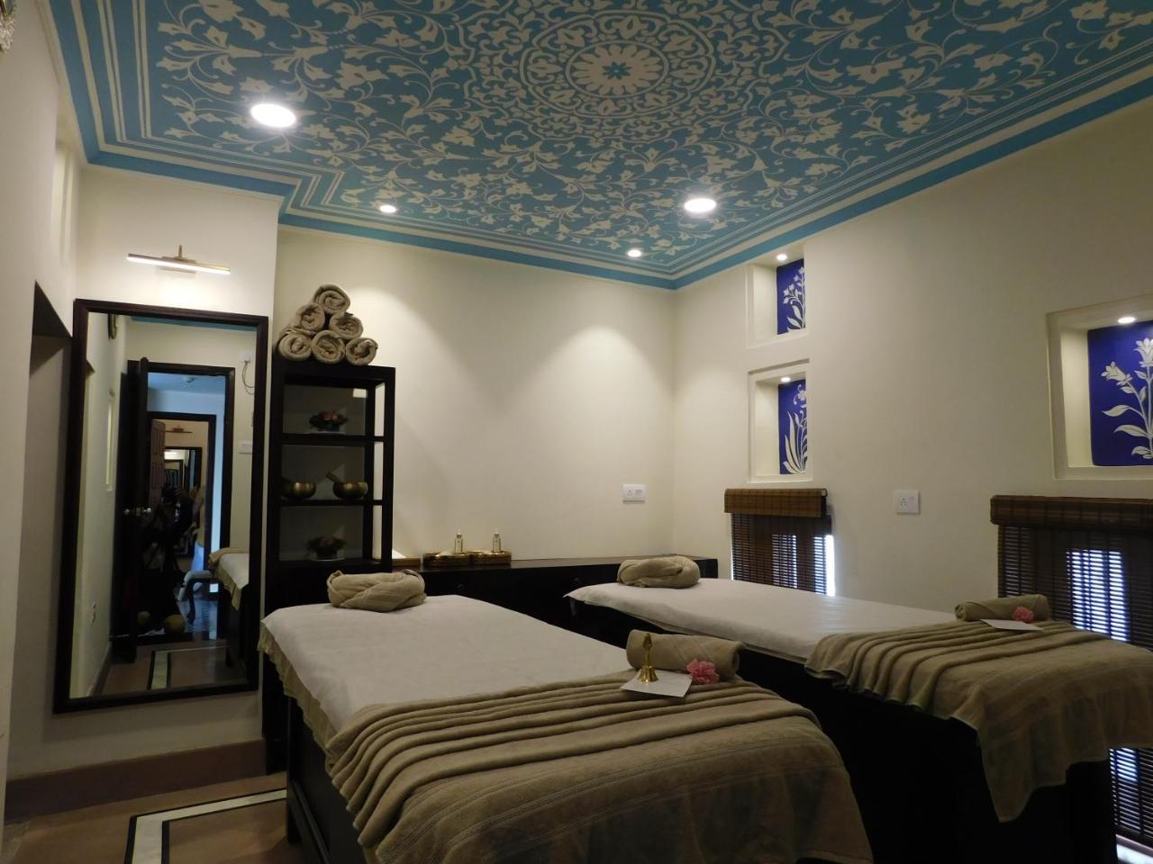 Brijrama Palace, - By The Ganges Hotel