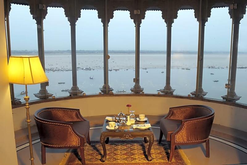 Hotel Brijrama Palace, - By The Ganges 5*